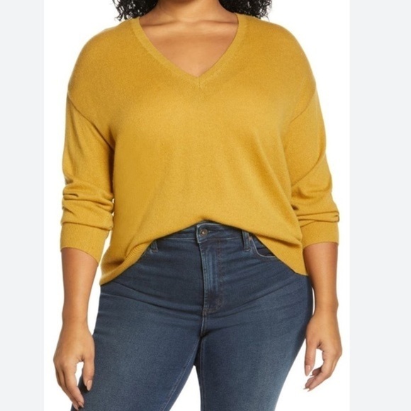 NWT 11 Honore Golden Yellow V-Neck Cashmere Pullover Sweater 2 - Picture 1 of 9